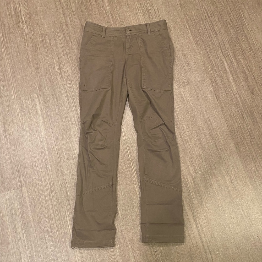 Columbia hiking, khaki pants